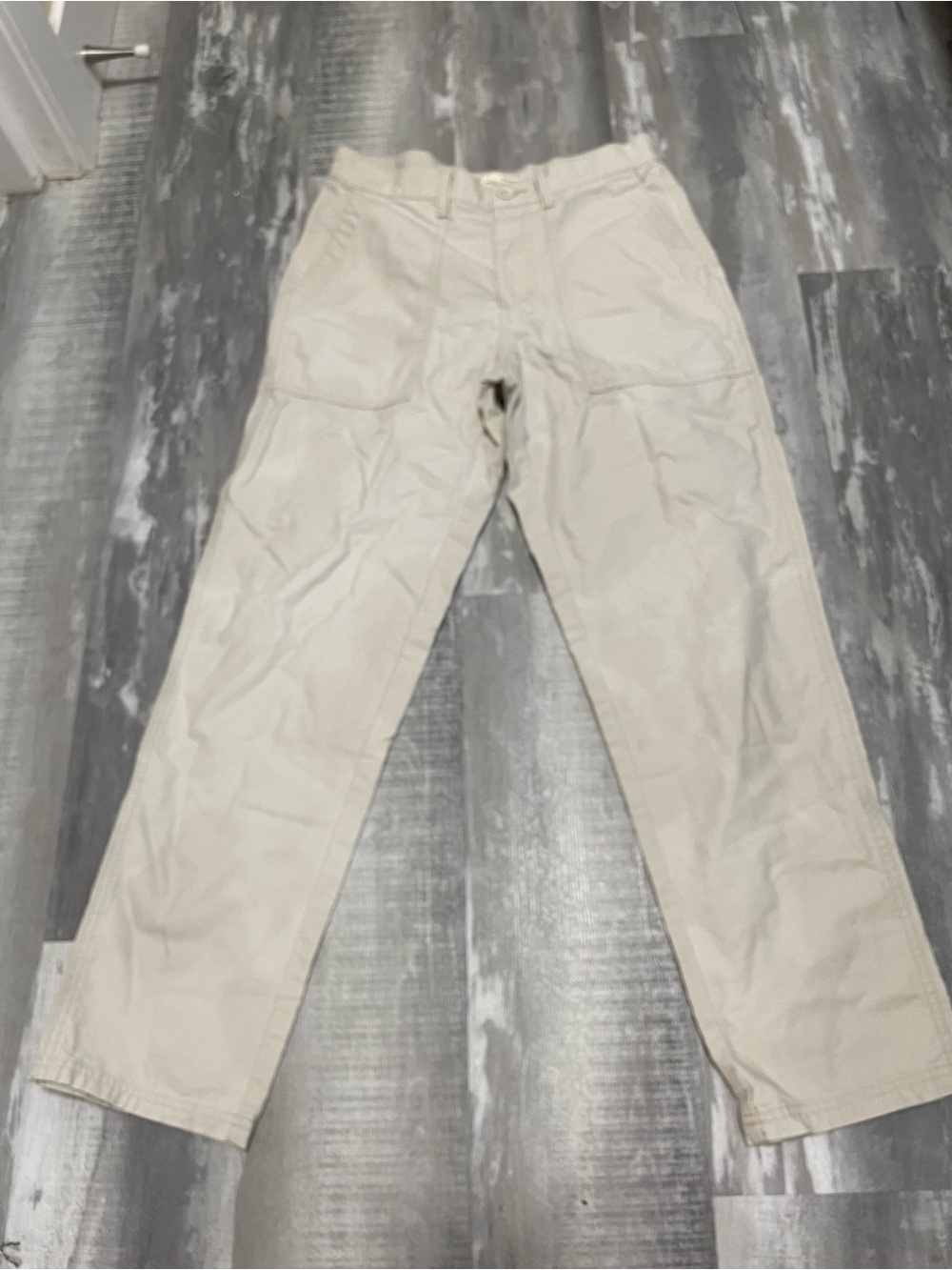 Old Navy Men’s Light Khaki Loose Taper Pants